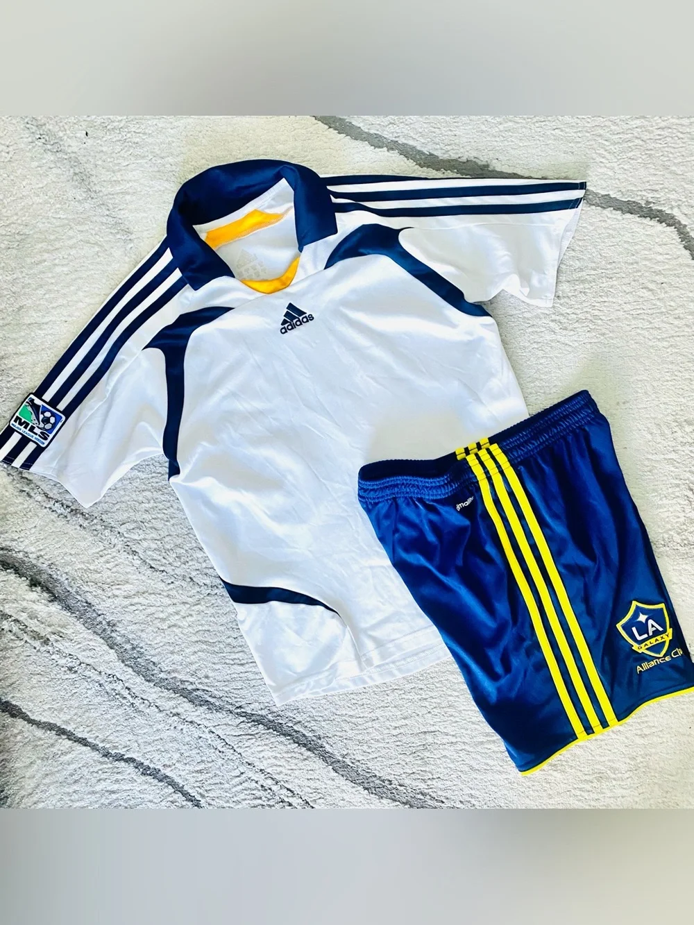 ⚽️Adidas BOYS “L.A Galaxy”  “23” Soccer Jersey set SZ L